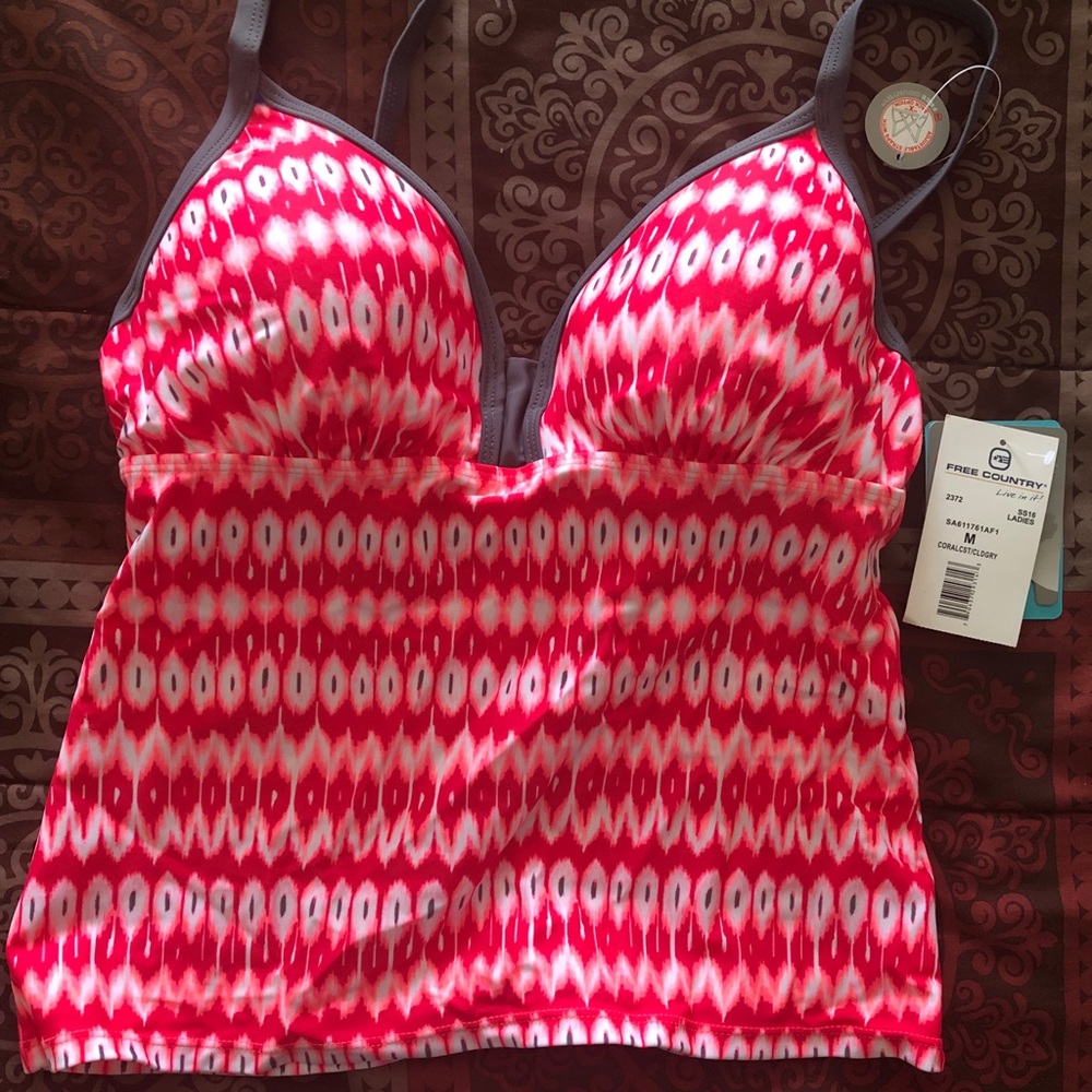 Women’s 2 Piece Multicolor Swimsuit. NWT